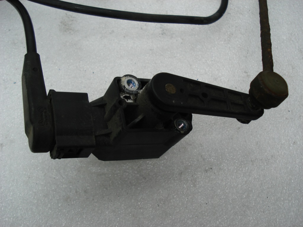 Mercedes 211 датчик вирівнювання ксенон 0105427717 Київ