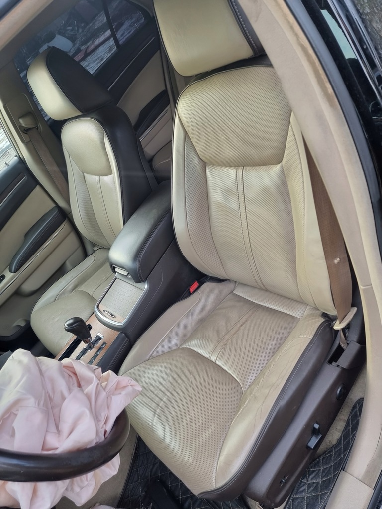 фото №1, Сидіння заднє сидіння обшивки шкіра lancia thema 2011-