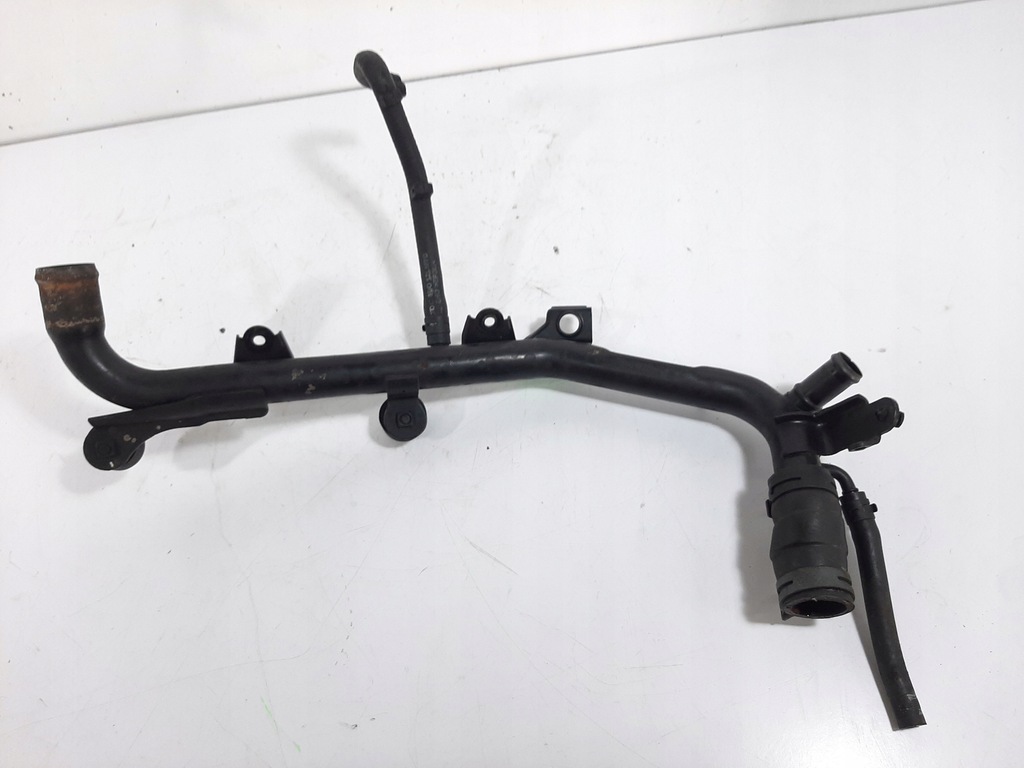 фото №16, Audi a4 b5 1.6 8v lift 01r магистраль wody водяная 06b121071aj