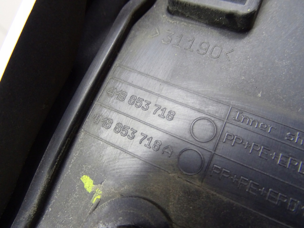 фото №9, Audi q8 молдинг na крыло перед правая 4m8853718 4m8853718a