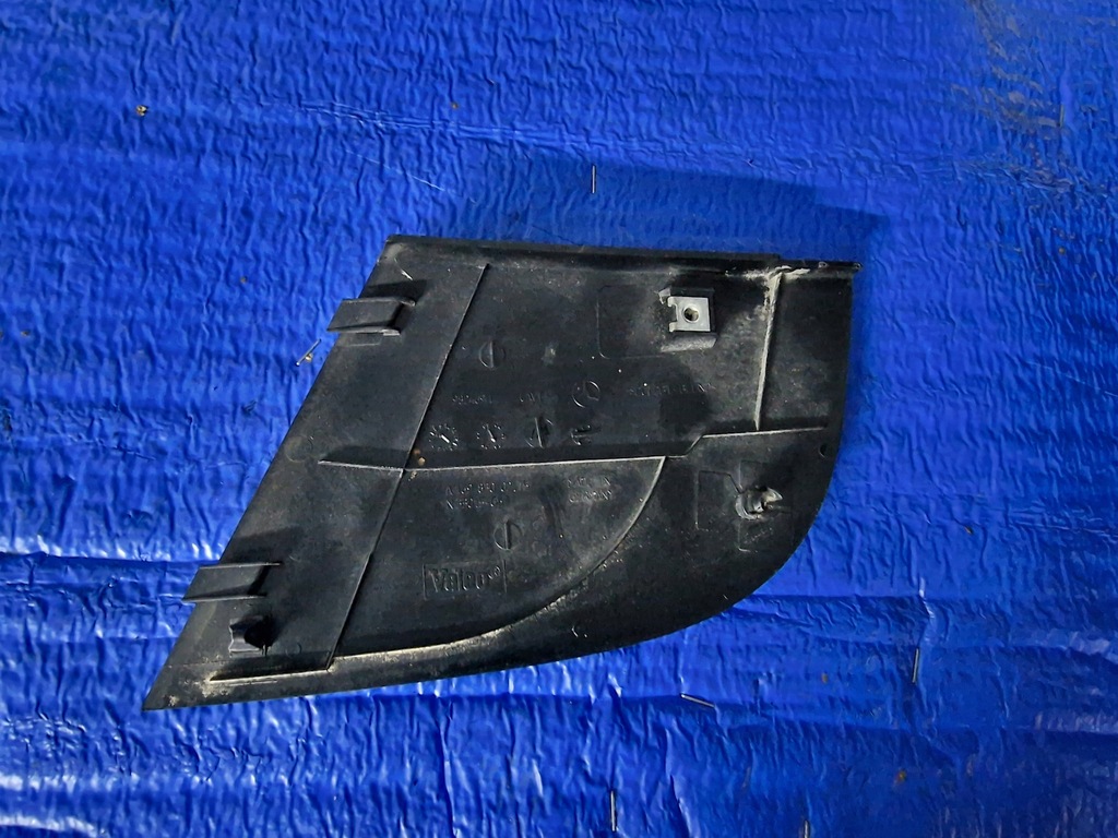 фото №4, Пластик na капот заглушка капот правий 1698300275