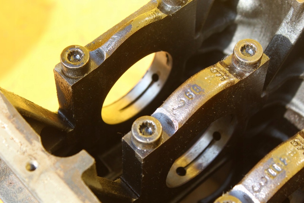 фото №12, Блок двигателя toledo ii golf iv 2.3 b aqn