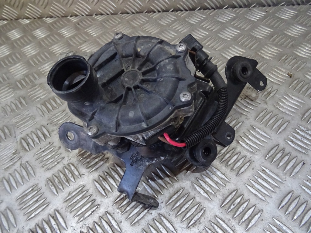 фото №1, Audi s8 4h lift насос воздуха вторичного 079959231