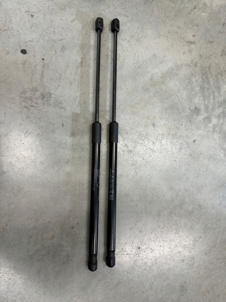 фото №1, Амортизаторы капот vw arteon оригинал комплект 3g8823359b