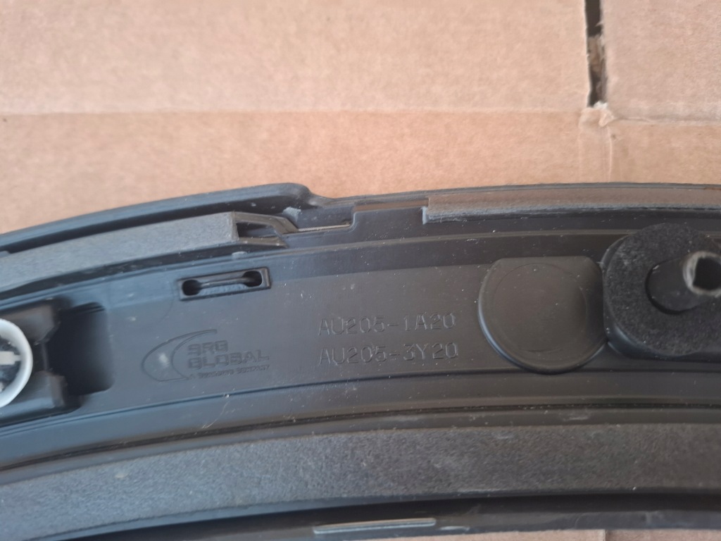 фото №9, Молдинг крила права задня audi q4 e tron 89a idealna