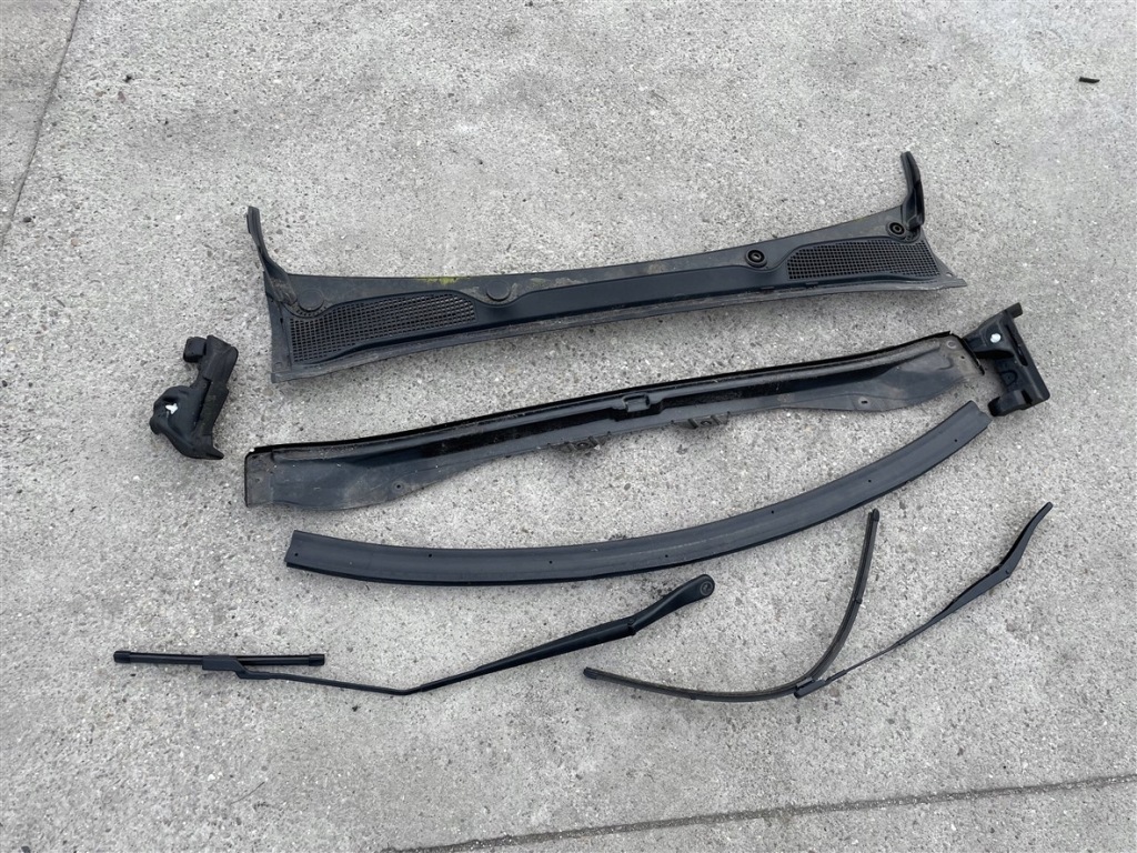 Купити Жабо пластиковий важелі двірник renault clio 5 v 19-23r 20r