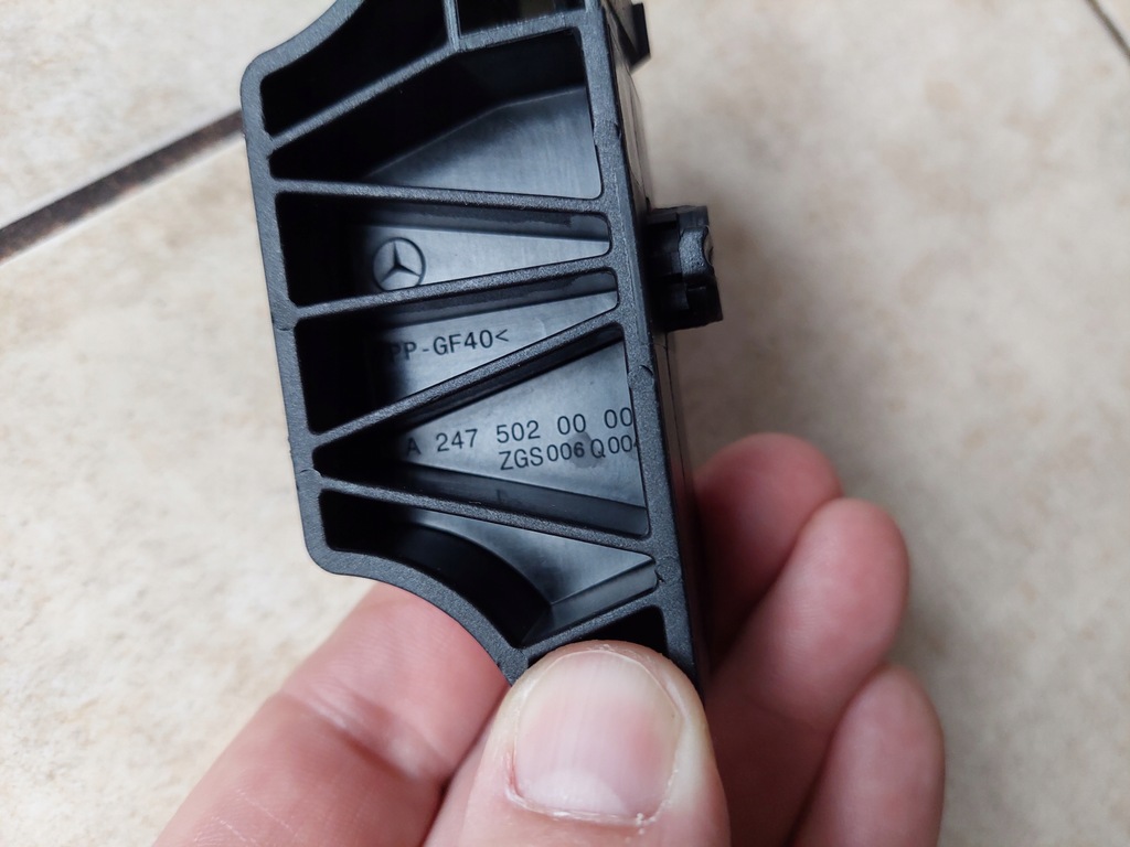 фото №6, Кронштейн крепления радиатор - mercedes a klasa w177