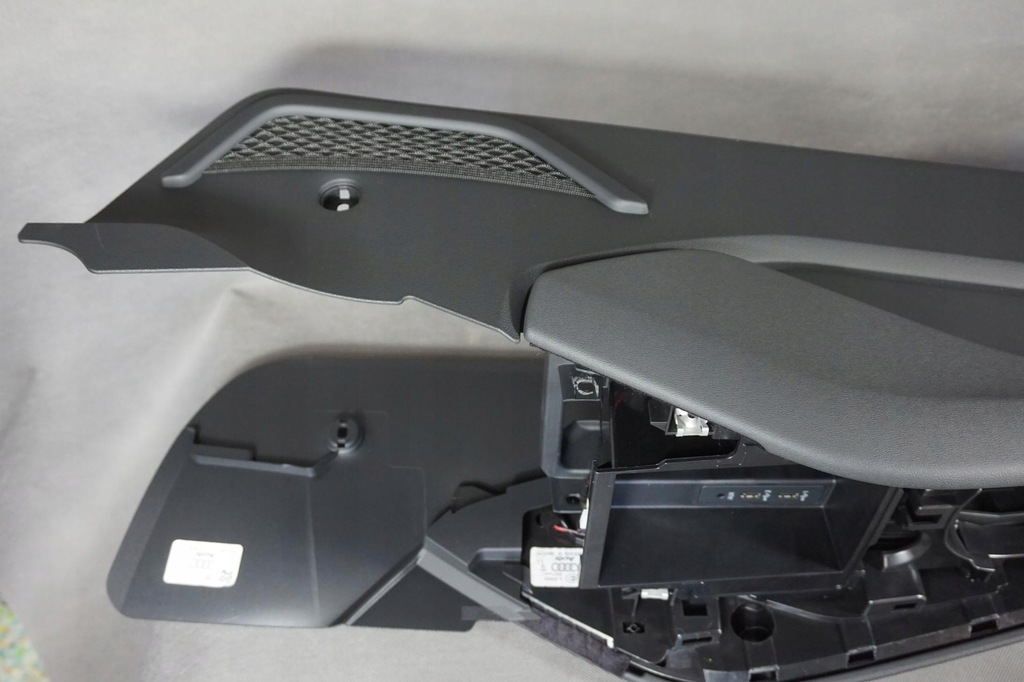 фото №8, Туннель подлокотник audi tt 8s 8s1863241e