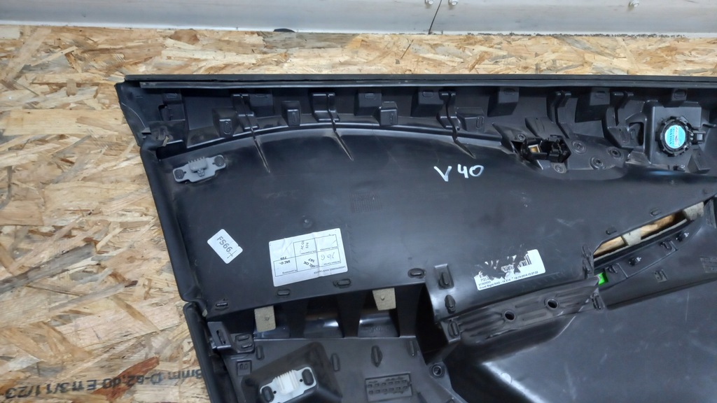 фото №12, Обивка дверь правый перед volvo v40 ii 1319933