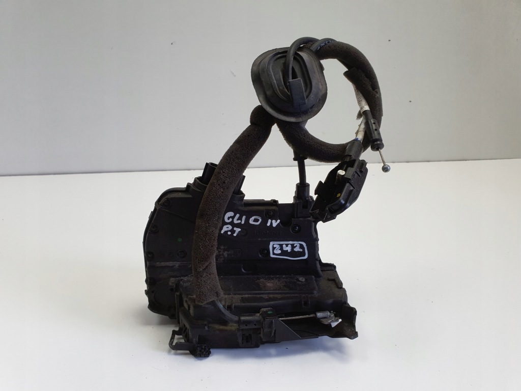 фото №1, Renault clio iv замок дверь правый задняя пассажира 825002104r