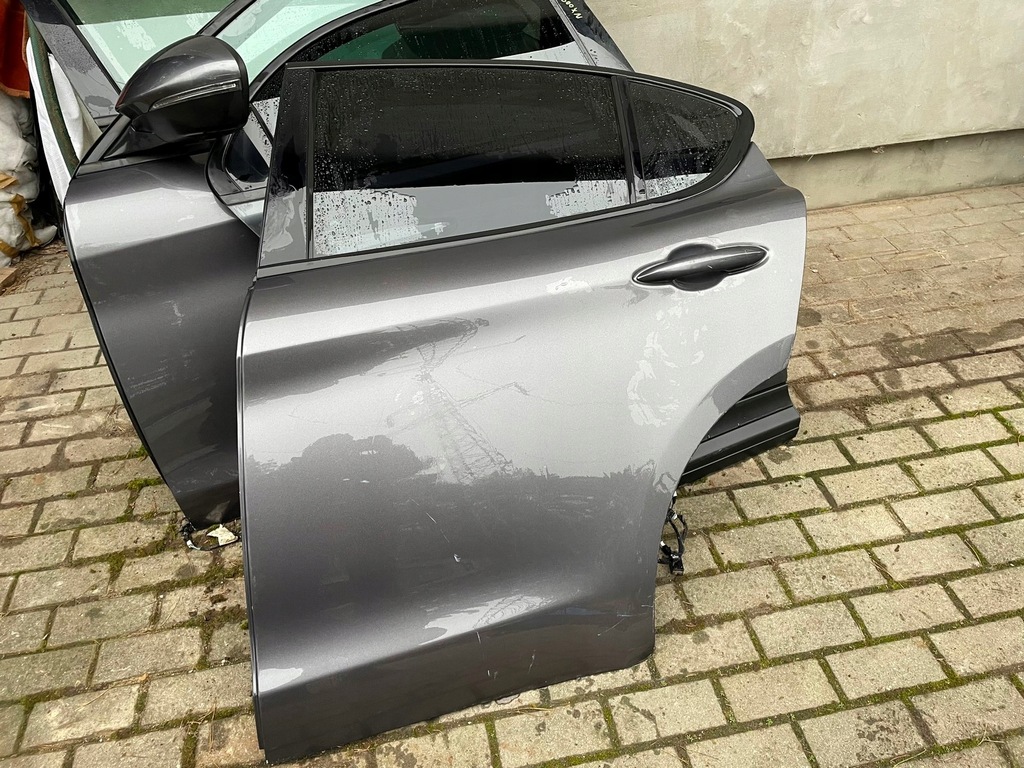 фото №2, Alfa romeo stelvio двері ліва задні задня