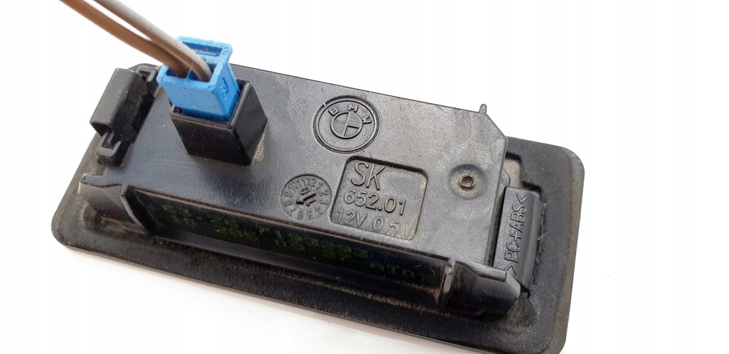 фото №8, Bmw g30 g31 550i лампа підсвітка номерного знака реєстраційний кришки