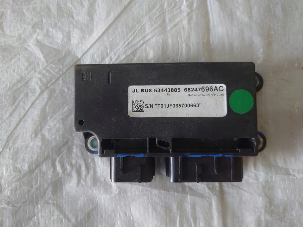 Купить Модуль блок управления бортовой компьютер 68247696ac
