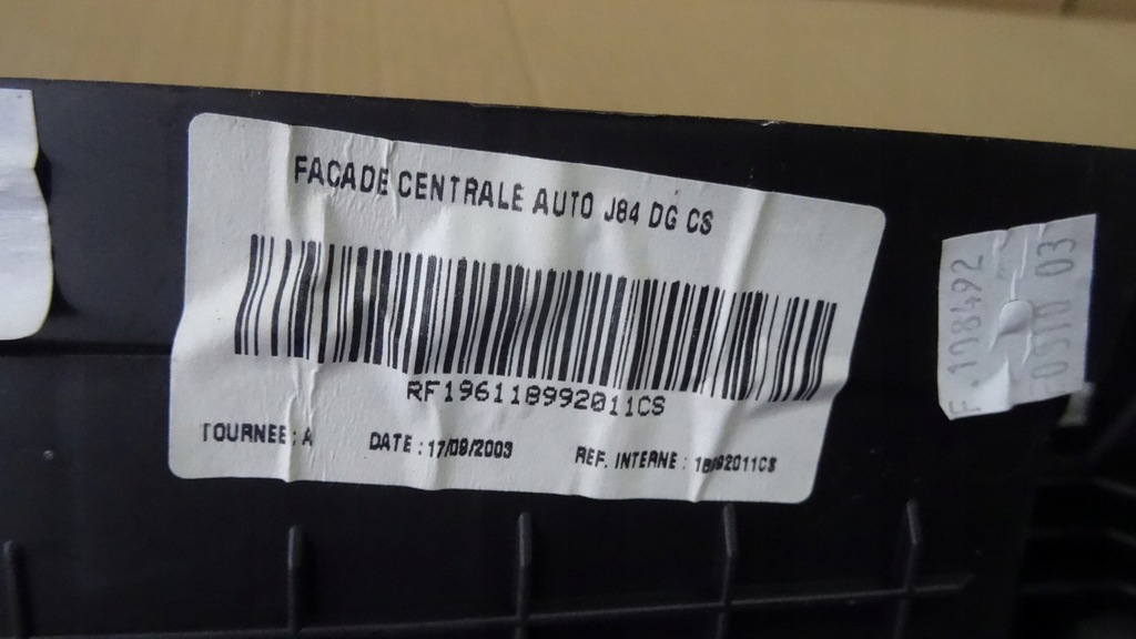 фото №13, Scenic 2 ii решітка середня консолі 8200140724