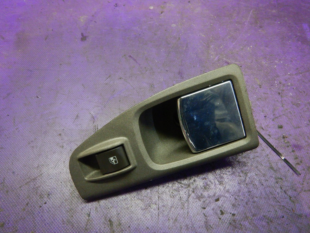 фото №1, Lancia musa 04-07 ручка внутренняя правый задняя