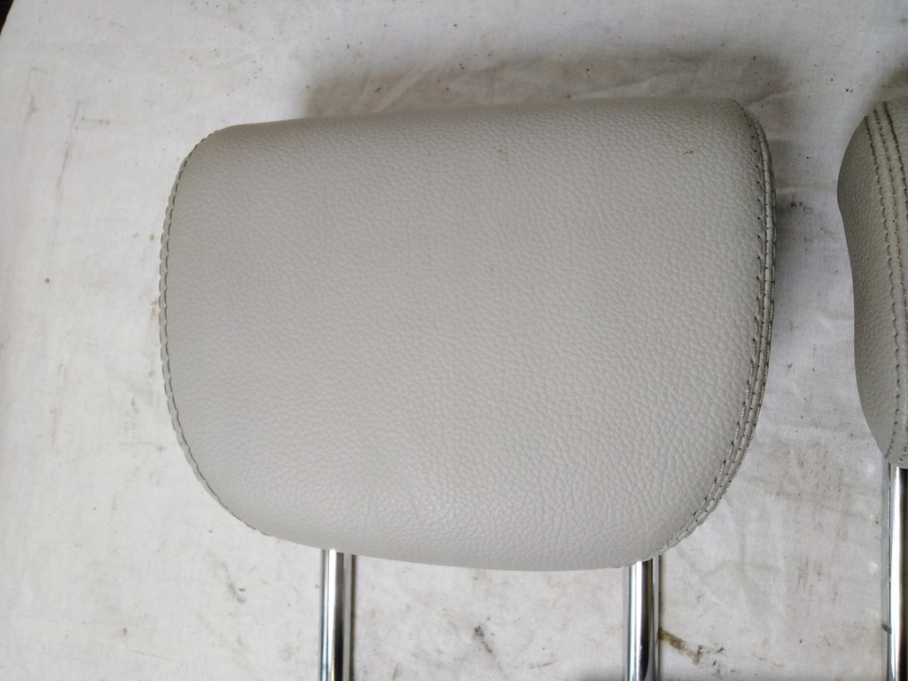 фото №4, Mercedes r w251 подголовник задняя 3 ряд 09r