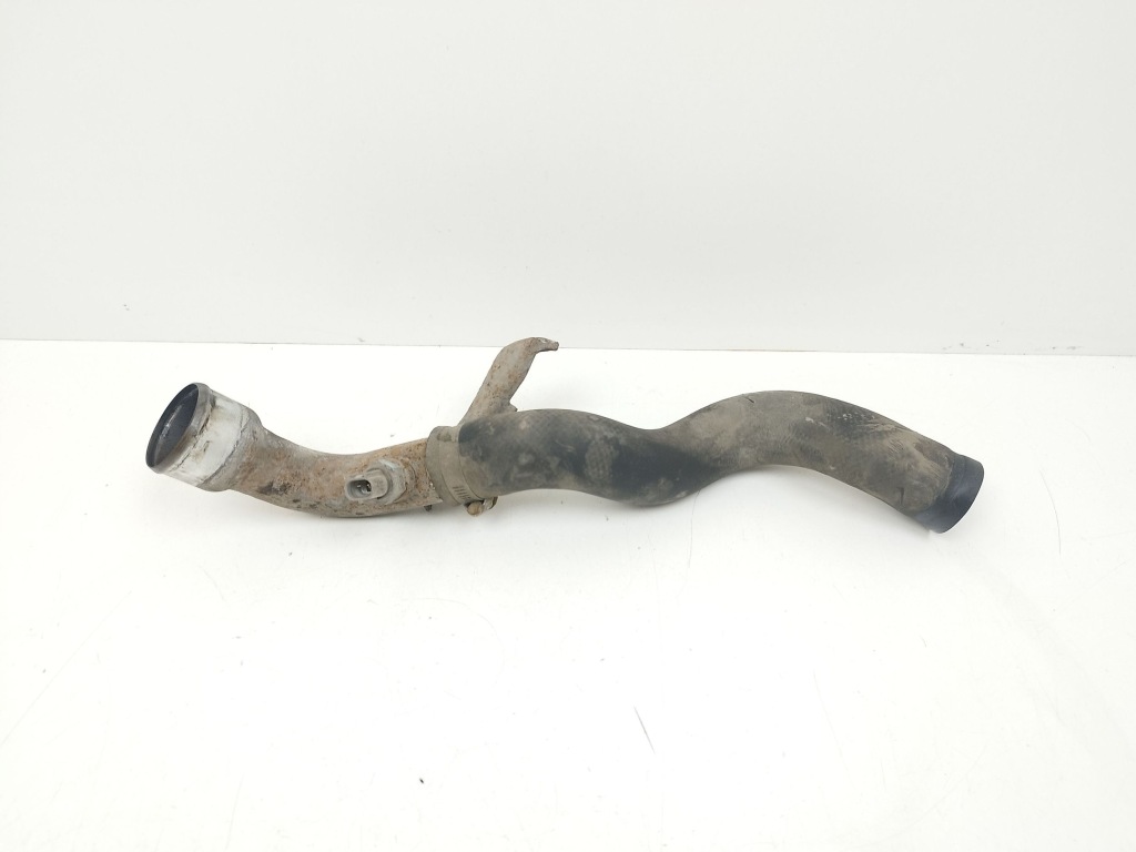 Купить 2012 toyota verso-s пабтрубок  интеркулер