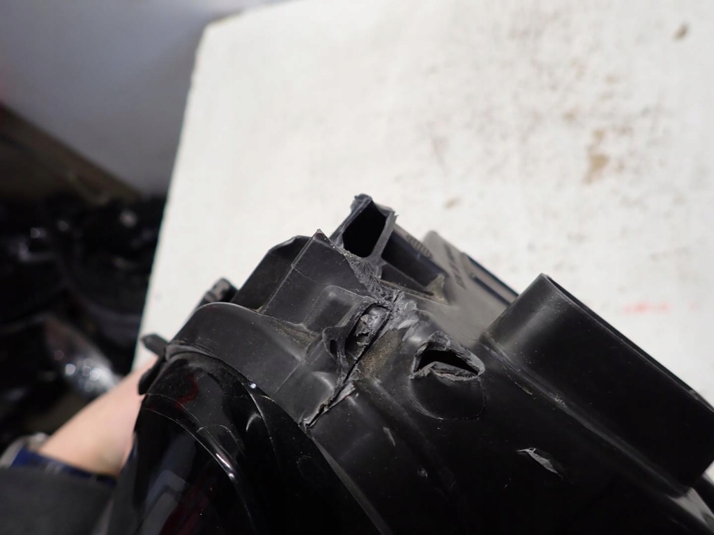 Купити Лампа перед передня ліва peugeot rifter рестайлінг  2024- full led 9854782680