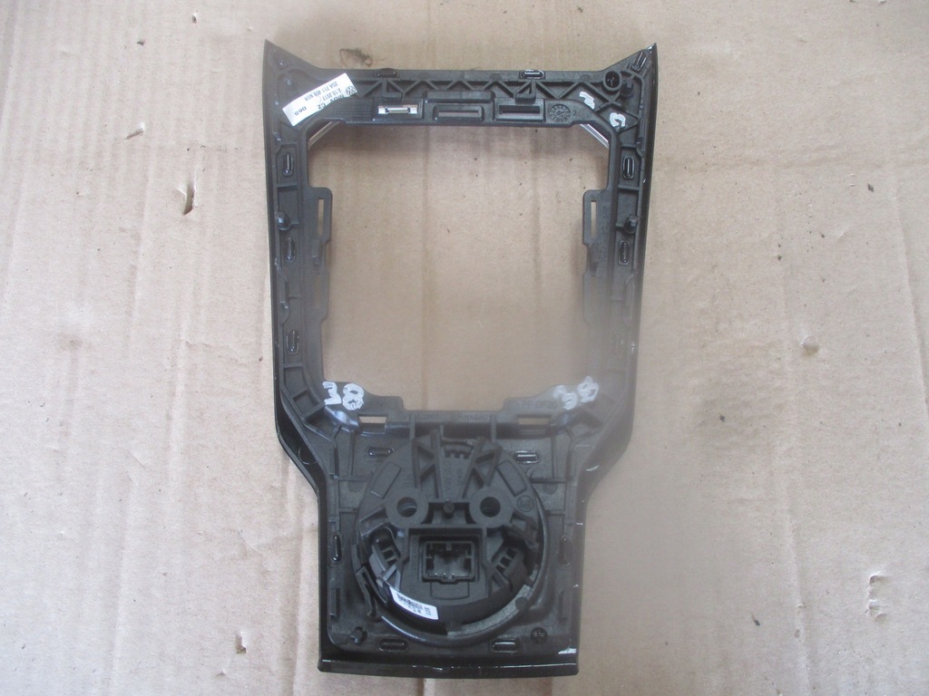 фото №5, Рамка туннель переключатель привода 2ga927531 vw t-roc