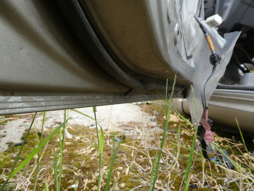 фото №3, Двері лівий перед toyota avensis verso 2003r.