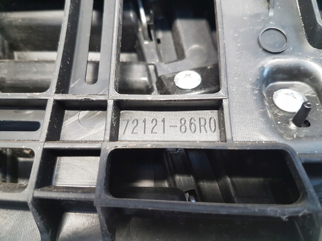 фото №12, Suzuki vitara iii lift решётка радиатора решётка радиатора 72121-86r0