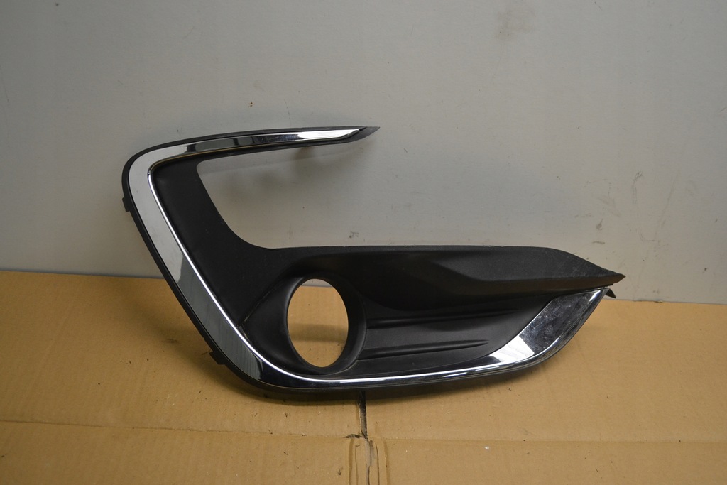 фото №1, Решётка противотуманной фары правая хром ford ka+ plus lift