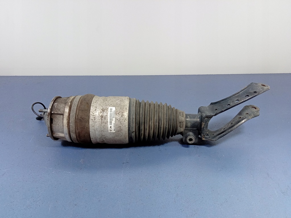 фото №1, Cayenne ii 7p5 амортизатор перед правий 7p5616040aj