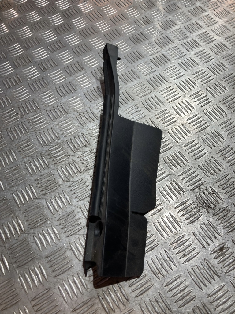 фото №1, Молдинг заглушка прокладка крыла правая toyota rav4 v 19-