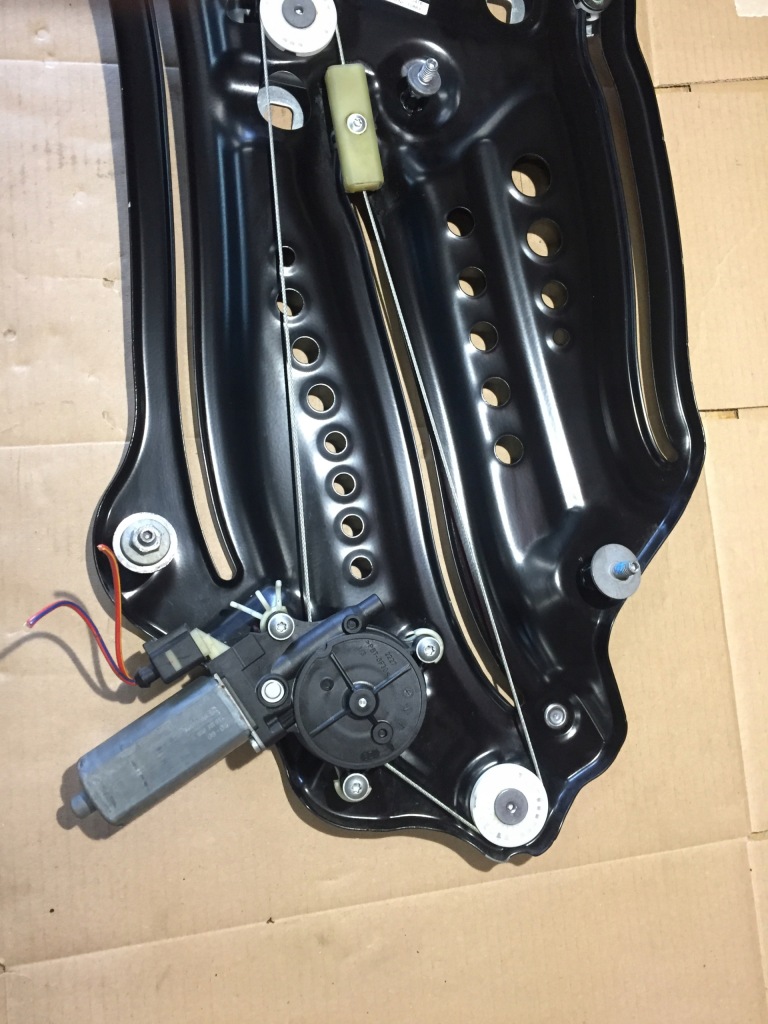 фото №6, A5 8t cabrio механизм подъёма стекло правый задняя