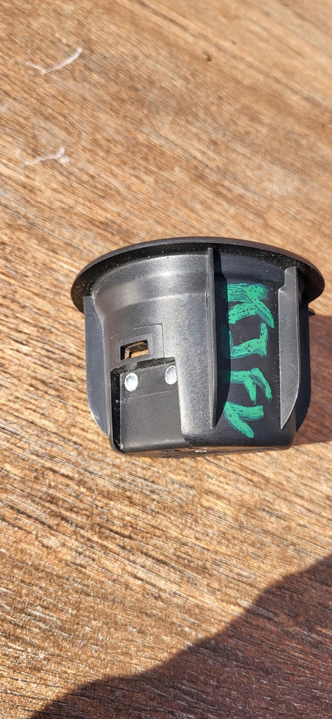 фото №7, Jeep cherokee liberty kj 01-07r пепельница