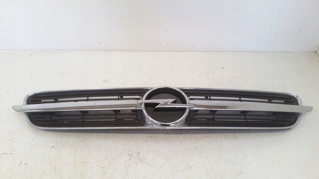 фото №1, Решітка радіатора решітка радіатора 13106811 opel vectra c