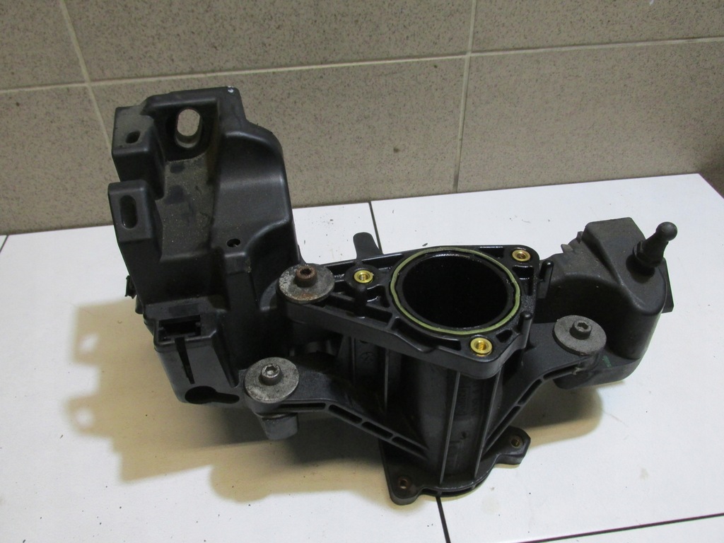 фото №9, Опора кронштейн коллектор euro 5 2,0 tdci kuga 1