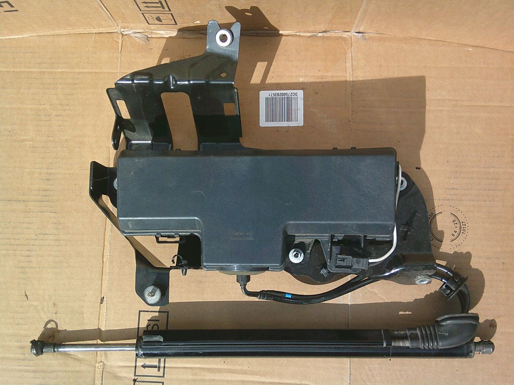 Купить Opel insignia a kombi привод крышки насос 13278258