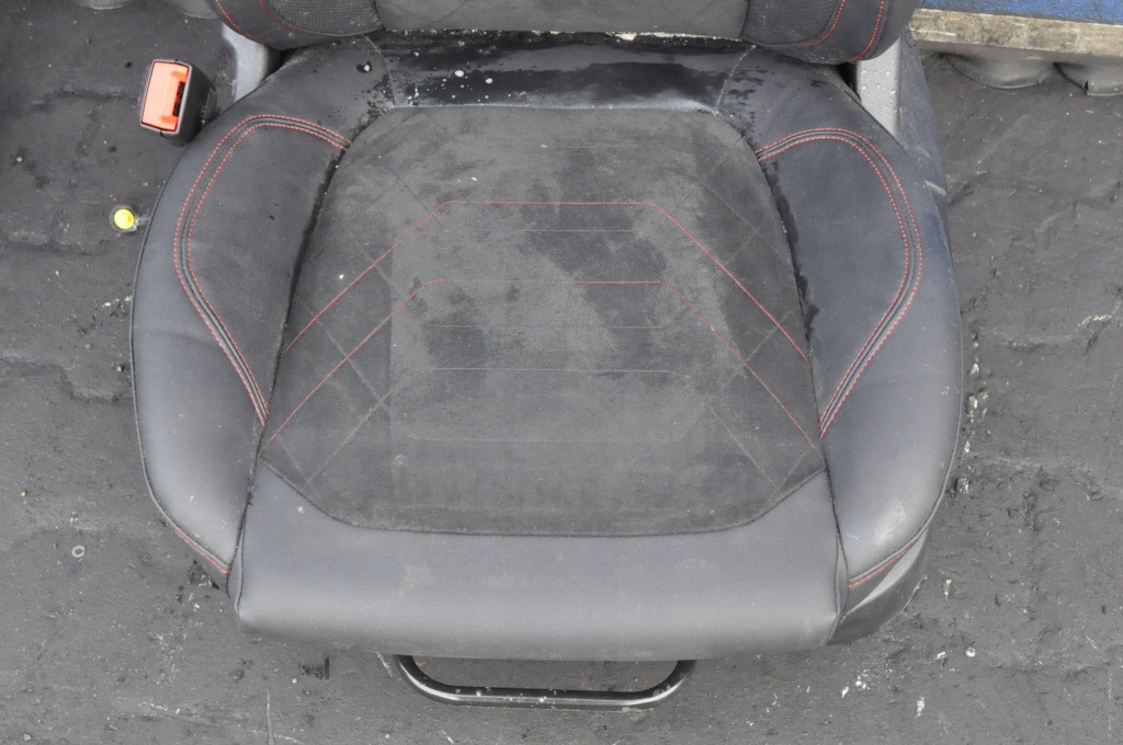 фото №5, Ford fiesta mk8 5d переходник салона сиденья заднее сиденье полукожа alcantara