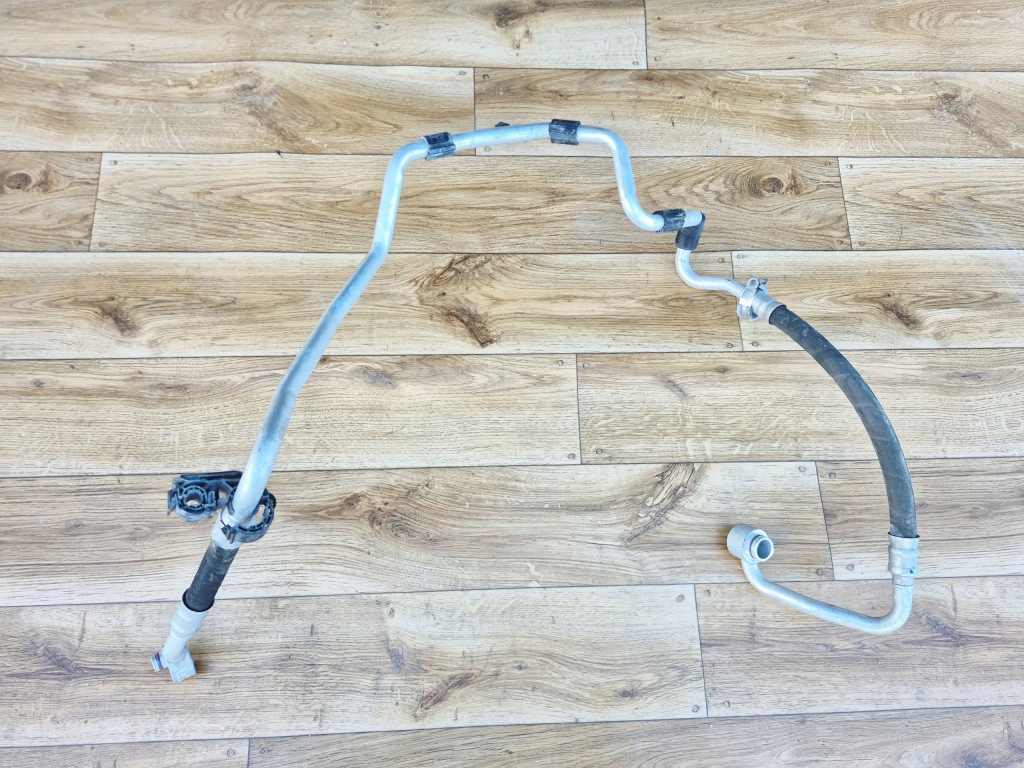 Купити Шланг кондиціонер golf 6 1k0820743bq