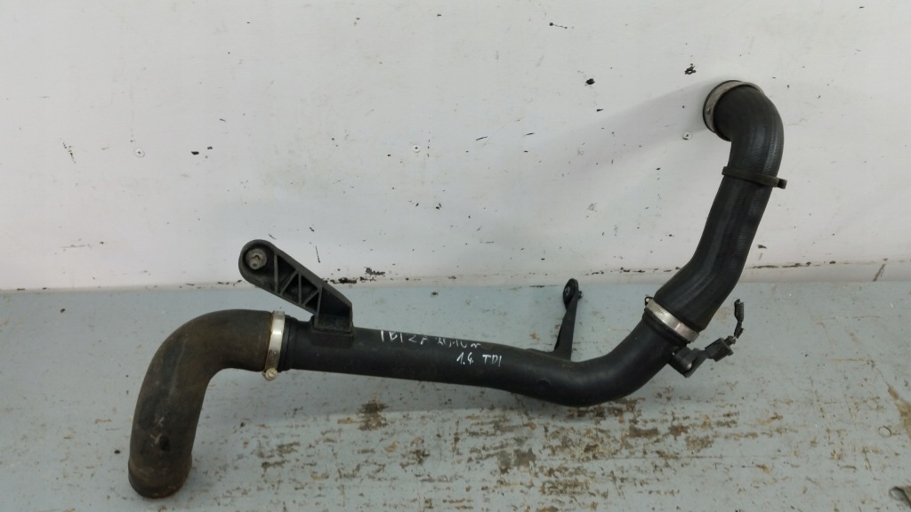 фото №1, Ibiza iv 6j 1.4 tdi труба пабтрубок  шланг 6j0145770