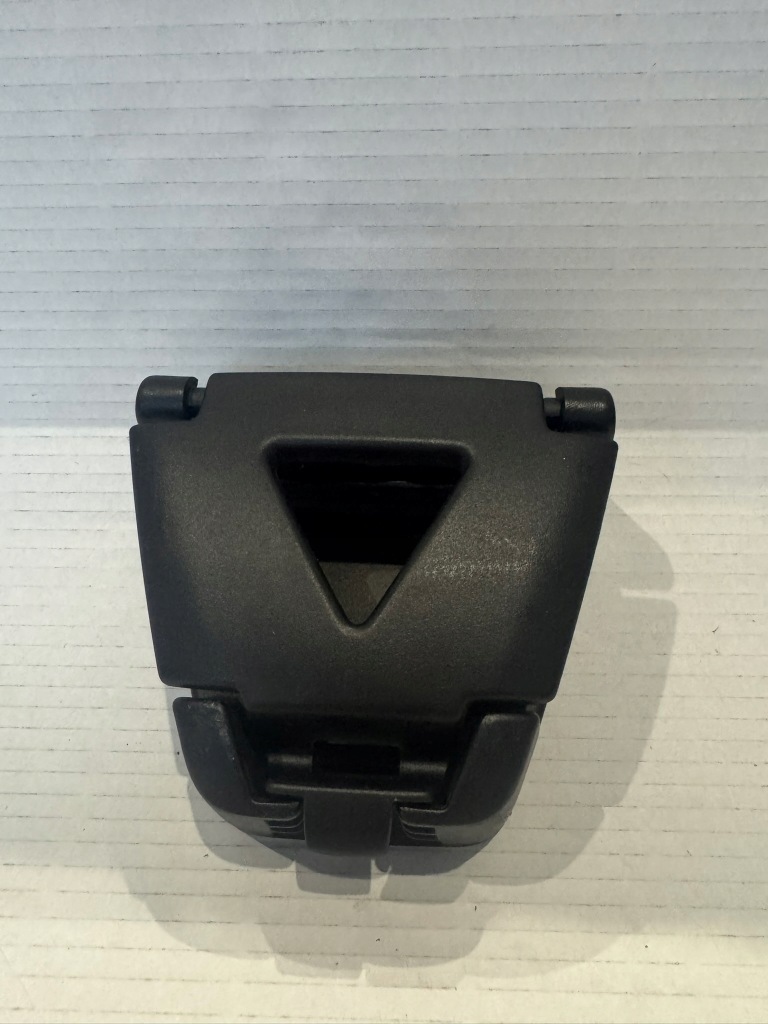 Кронштейн треугольник peugeot 508 седан 9670544177 в Украине