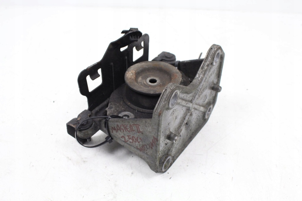 фото №1, Кронштейн подушка коробки master ii 2005 2.5tdi