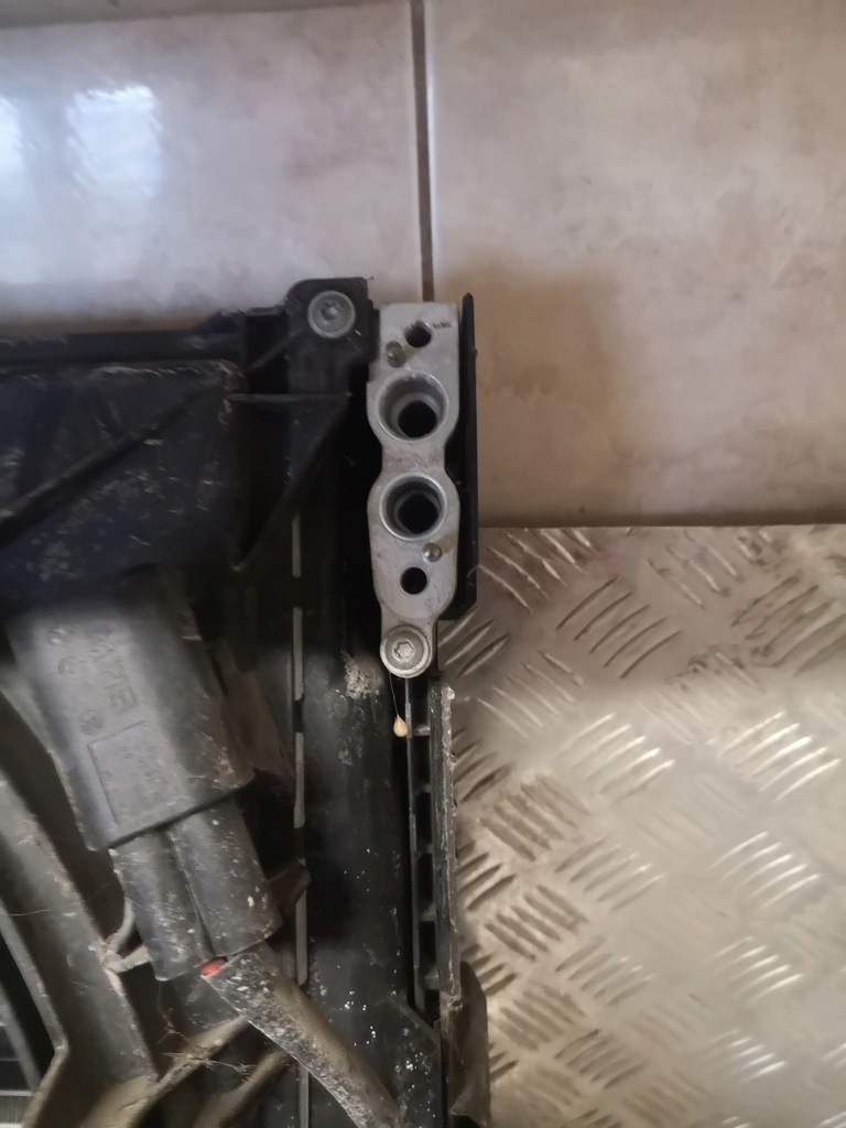 фото №7, Bmw e83 x3 2.0 d 177 km вентилятор радіатор