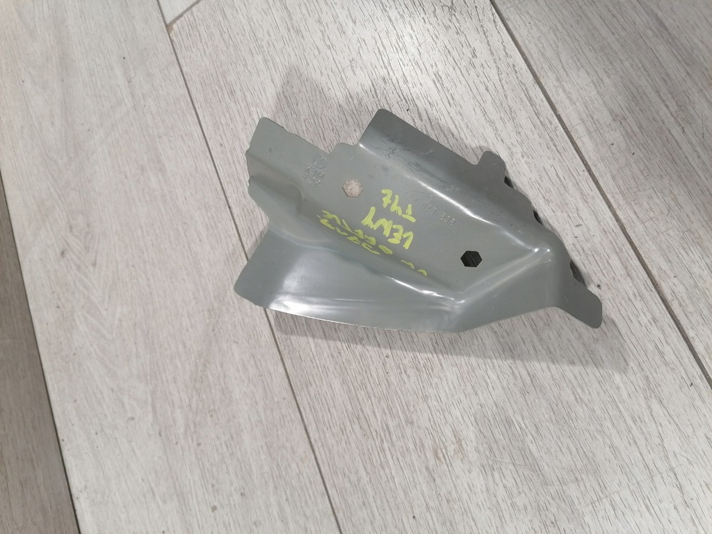 фото №1, Vw beetle кронштейн крыло левый задняя 5c5810651