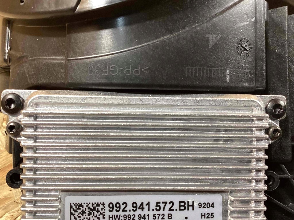 фото №15, Porsche 911 992 лампи ліва права pdls sae 992941036j 992941035j 992941572bh