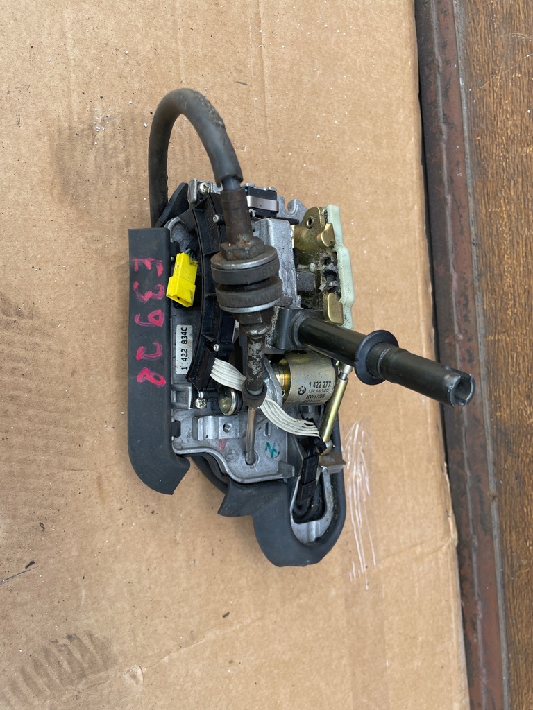 фото №1, Выборщик передач ручка трос bmw e39 автоматическая коробка передач