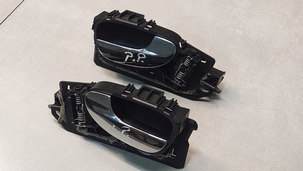 фото №9, Ручка внутренняя левая правая перед peugeot 307