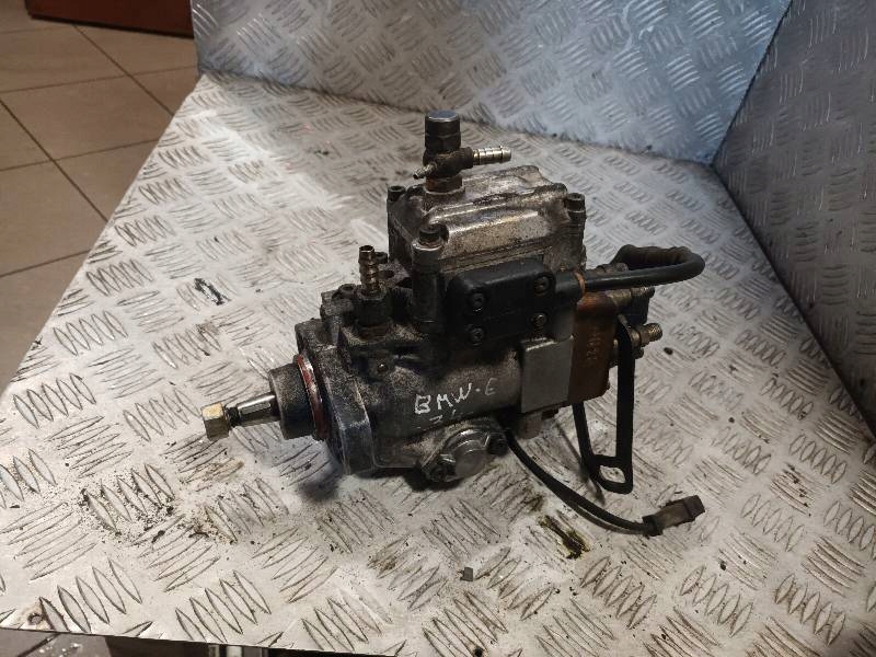 Насос впрыскная bmw e34 2.5 d 0460406995 2244518 bmw e34 Недорого