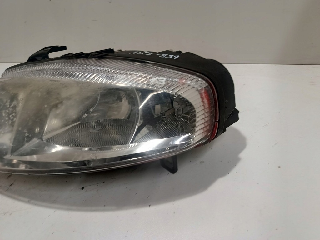 фото №2, Лампа левый перед alfa romeo gt