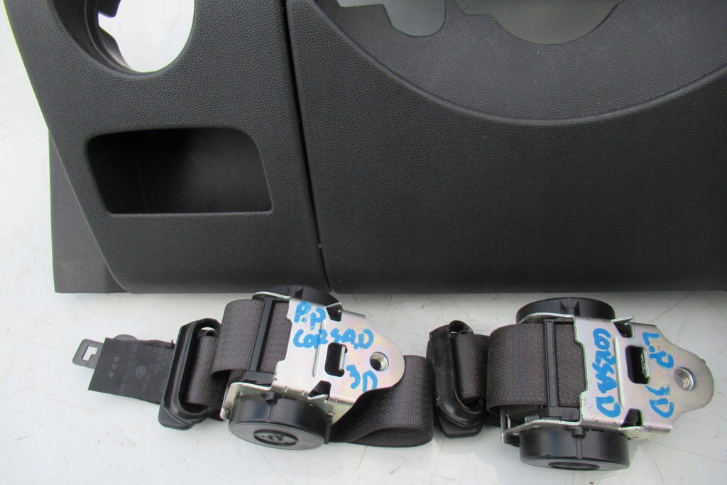 фото №11, Corsa d консоль панель приладів консоль панель приладів ремені