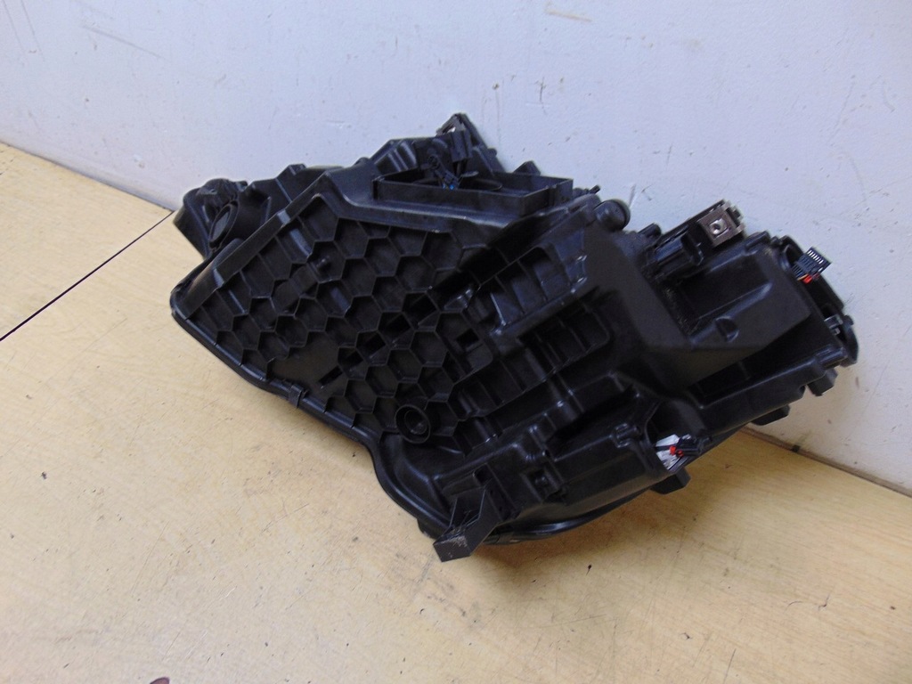 фото №15, Лампа правая перед audi e-tron 4ke 4ke941040