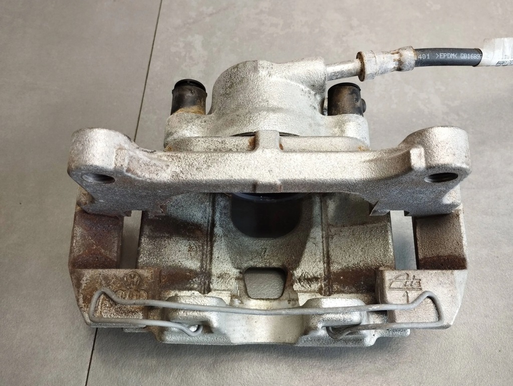 фото №3, Audi a5 8t супорт лівий перед