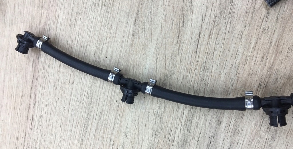 фото №10, Шланг сливной a6420701332 do mercedes w463 w203 w211 w209 a209 3.0 cdi