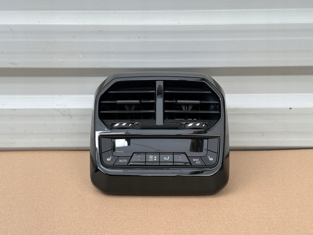 фото №1, Bmw ix i20 панель кондиционера задняя воздуховод с подогревом сиденья 5a5f9f8